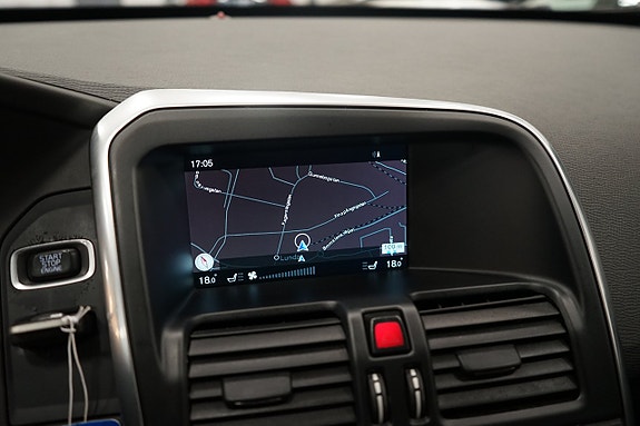 Volvo XC60 16 of 26