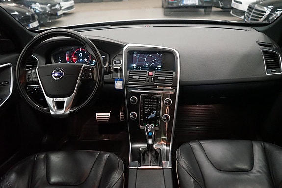 Volvo XC60 7 of 26