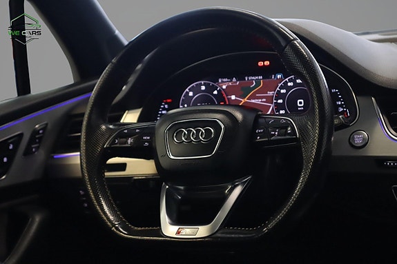 Audi Q7 14 of 26