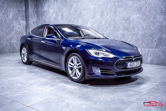 Tesla Model S 9 of 25