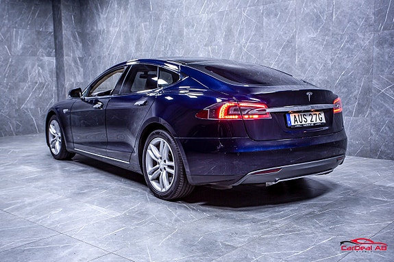 Tesla Model S 5 of 25