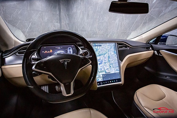 Tesla Model S 13 of 25