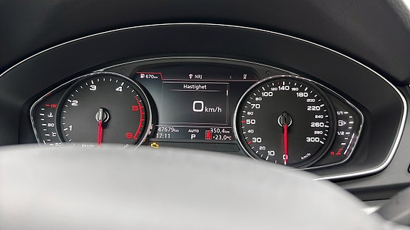Audi Q5 9 of 15