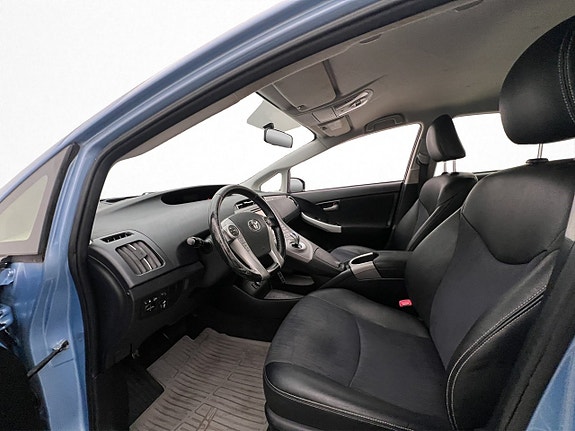 Toyota Prius 14 of 27