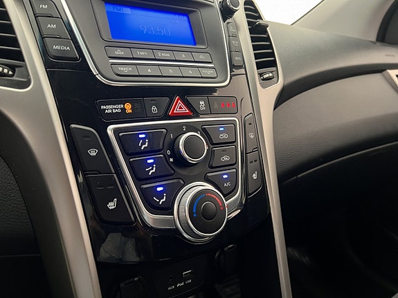 Hyundai i30 18 of 26