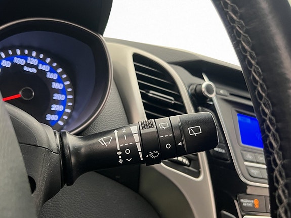 Hyundai i30 16 of 26