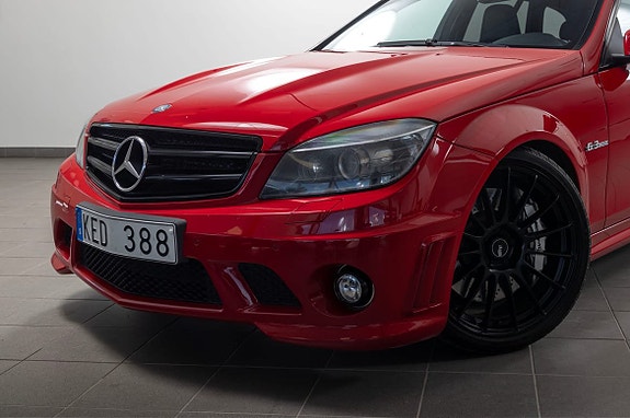 Mercedes-Benz C63 7 of 16
