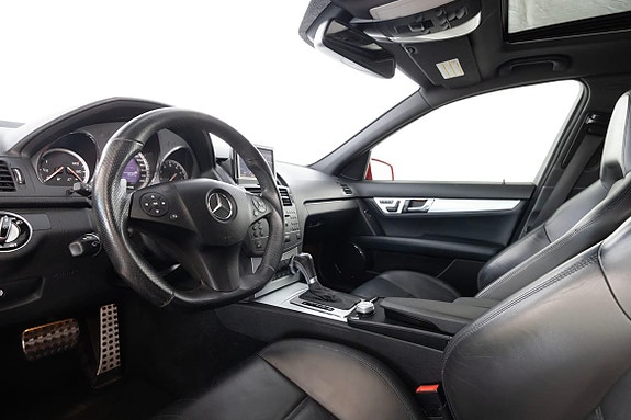 Mercedes-Benz C63 13 of 16
