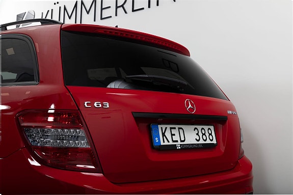 Mercedes-Benz C63 4 of 5