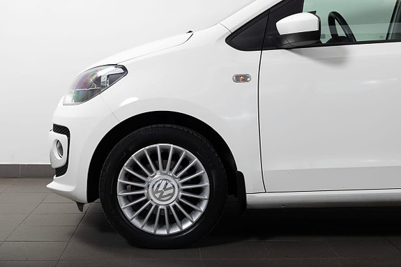 Volkswagen UP! 4 of 5