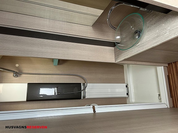 Adria ADORA 643 UT 12 of 18