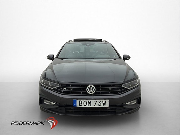 Volkswagen Passat 2 of 5