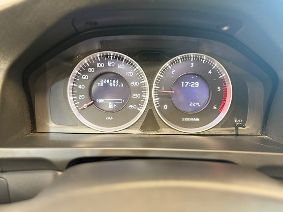 Volvo V60 15 of 18