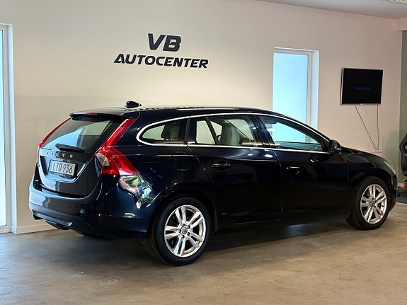 Volvo V60 3 of 18