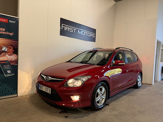 Hyundai i30 2 of 5