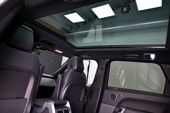 Land Rover Range Rover Sport 14 of 30