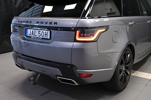 Land Rover Range Rover Sport 8 of 30