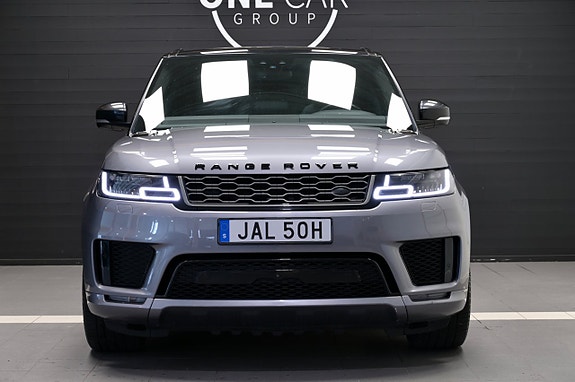 Land Rover Range Rover Sport 3 of 5