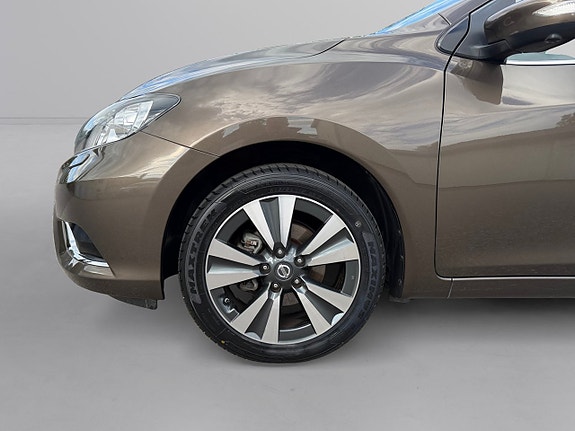 Nissan Pulsar 3 of 5