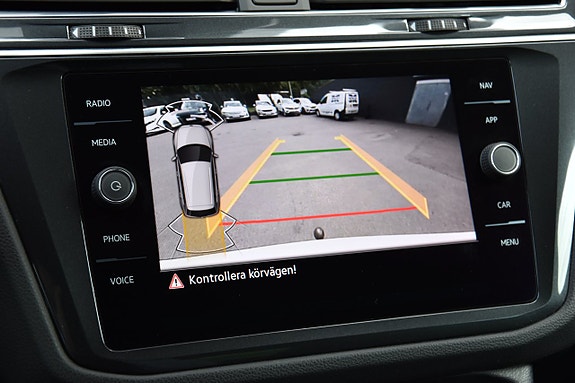 Volkswagen Tiguan 23 of 30