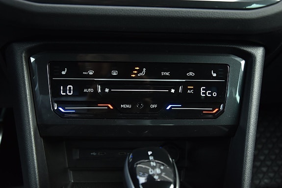 Volkswagen Tiguan 18 of 30
