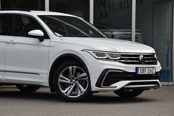 Volkswagen Tiguan 3 of 5