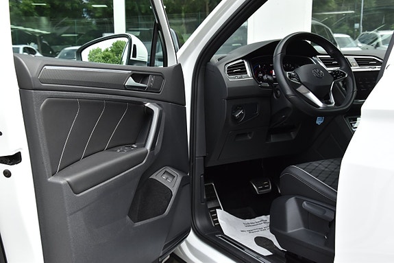 Volkswagen Tiguan 11 of 30