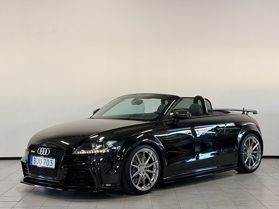 Audi TT RS 3 of 5