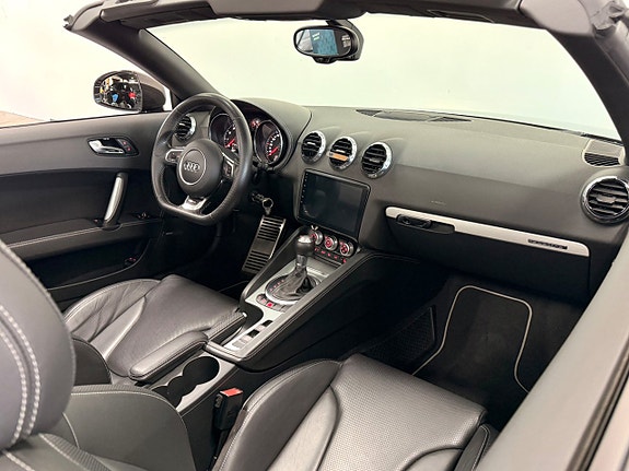 Audi TT RS 28 of 29