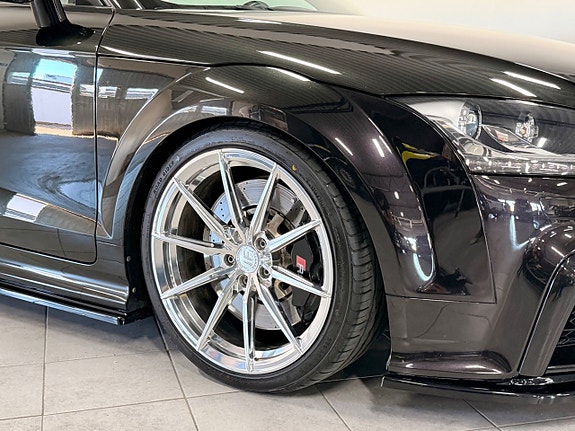Audi TT RS 2 of 5