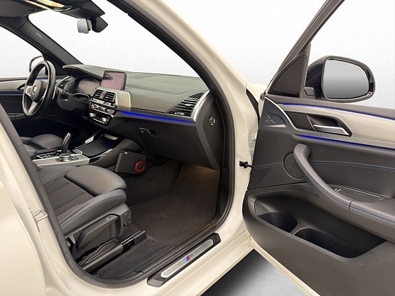 BMW X3 21 of 30
