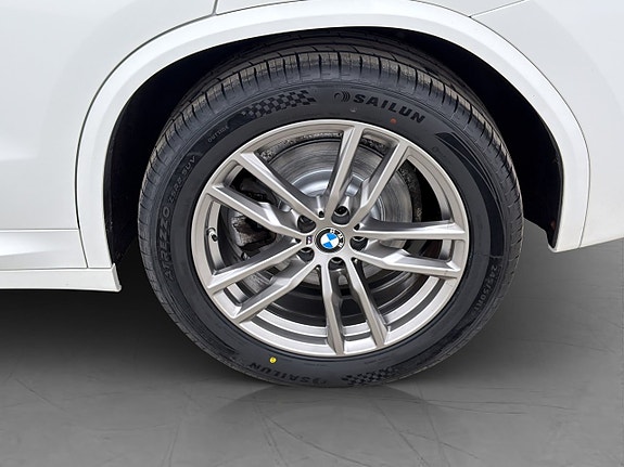 BMW X3 28 of 30