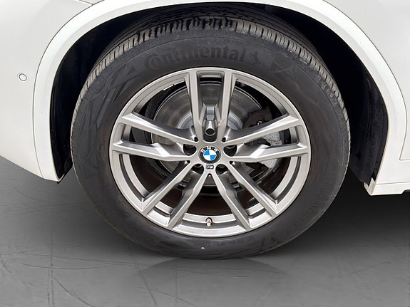 BMW X3 27 of 30