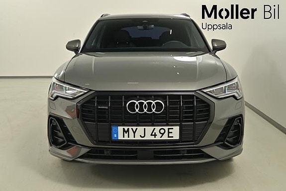 Audi Q3 3 of 13