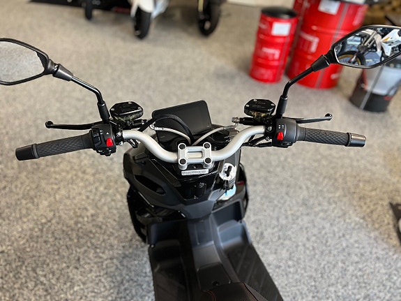 MOTO CR R9 HJÄLM PÅ KÖPET 5 of 5