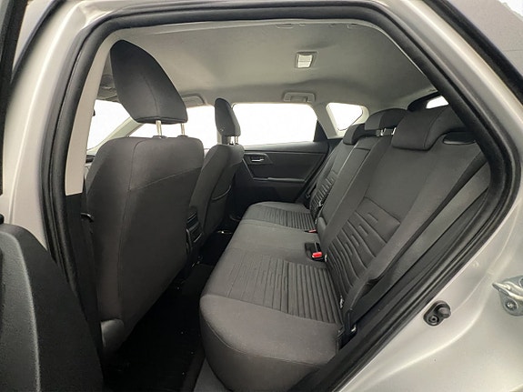 Toyota Auris 20 of 25