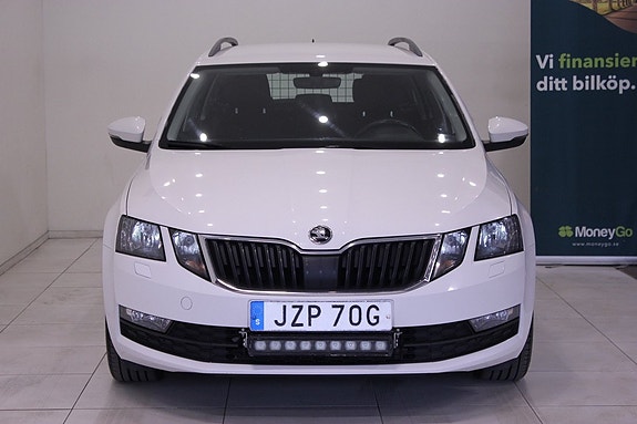 Skoda Octavia 3 of 5