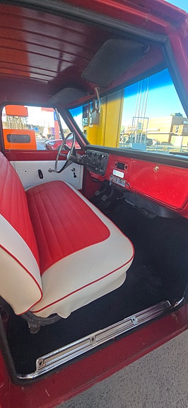 Chevrolet C10 3 of 4