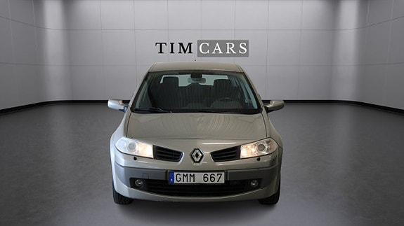Renault Megane II 3 of 5