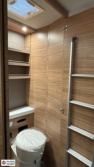 Weinsberg CaraSuite 700 DX/ALDEVÄRME 15 of 18