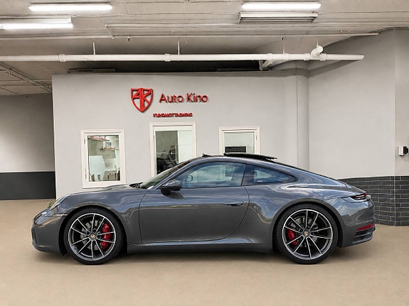Porsche 911 2 of 5