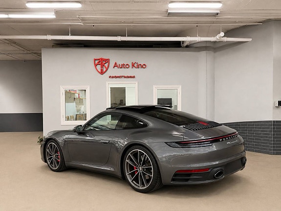 Porsche 911 3 of 5
