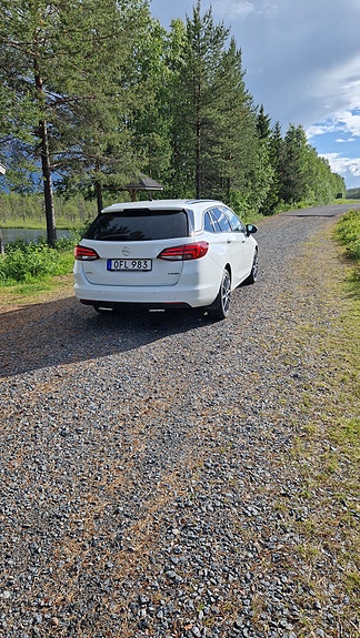 Opel Astra 3 of 5