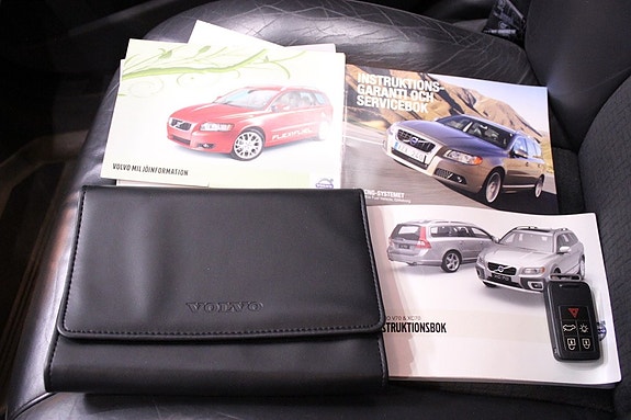 Volvo V70 22 of 25