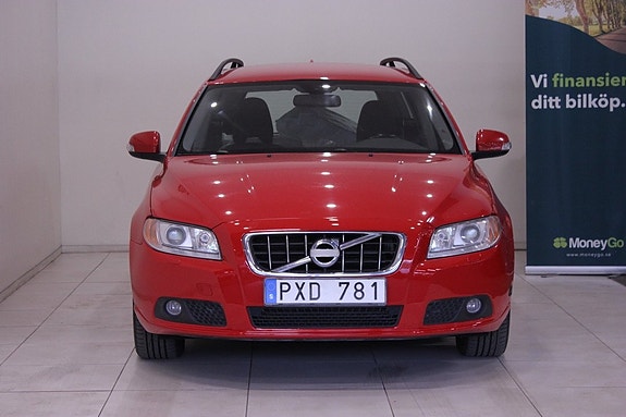 Volvo V70 3 of 25