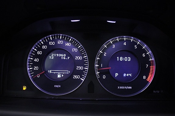 Volvo V70 19 of 25