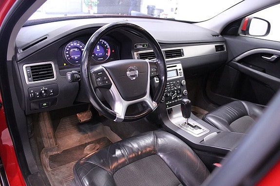 Volvo V70 10 of 25