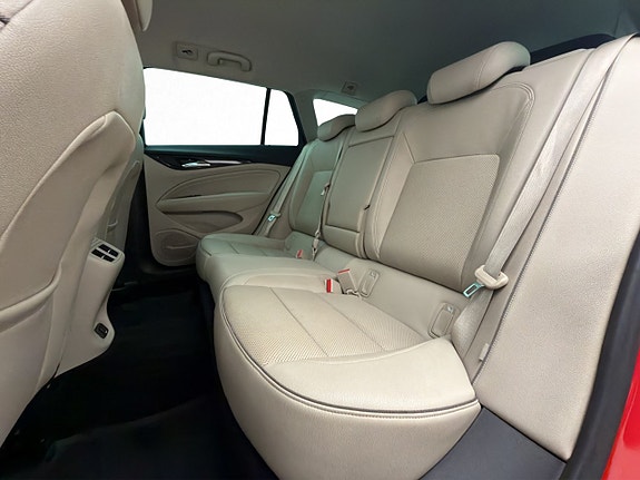 Opel Insignia 27 of 30