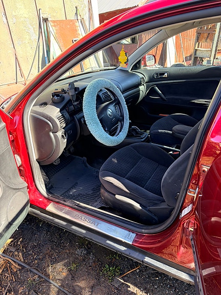 Volkswagen Passat 4 of 5