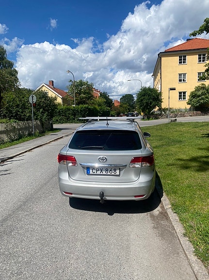 Toyota Avensis 5 of 5
